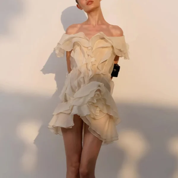 Robe de soirée courte et sexy manche et dos nu - 140725/0939 – Image 3