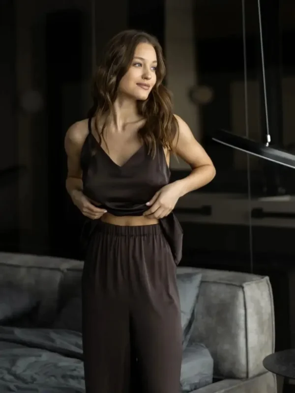Ensemble pyjama pantalon , chemise de nuit en fibre, chic et confortable - 200725/2006 – Image 2