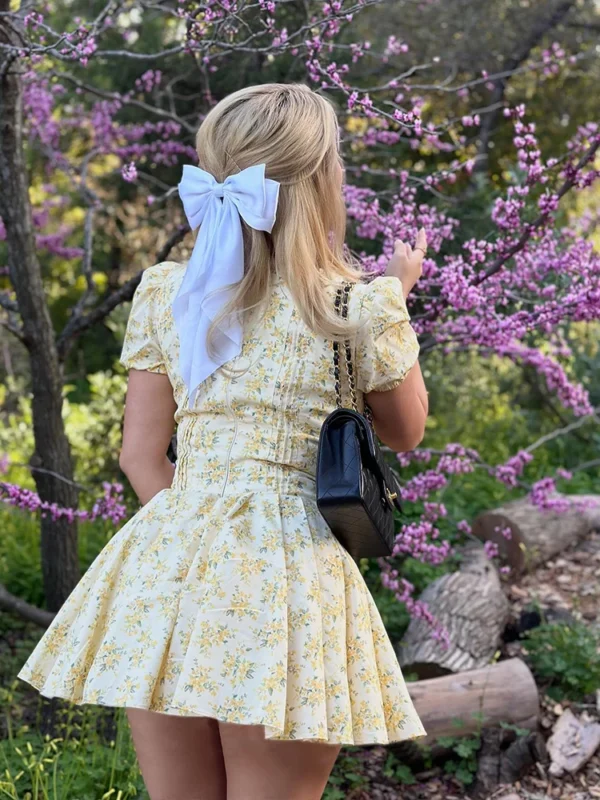 Robe en tulle à manches bouffantes et col en V - 130725/2025 – Image 5