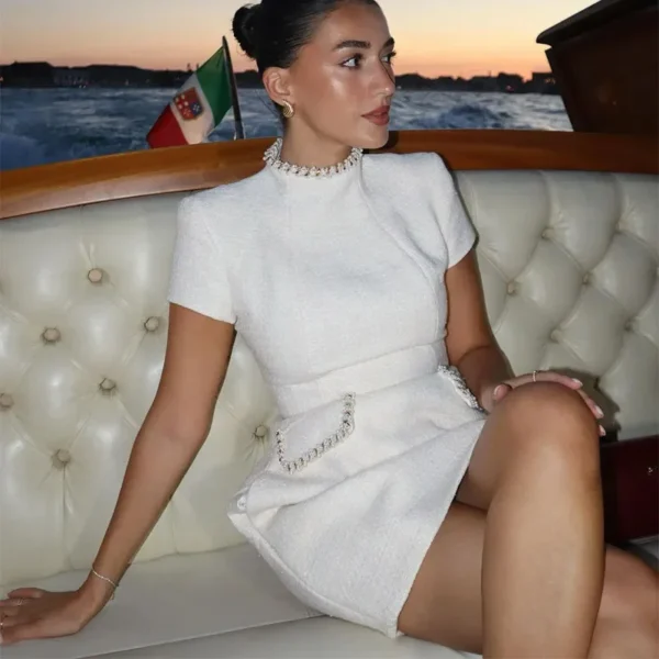 Robe courte en Tweed blanche élégante 140725/1007 – Image 3