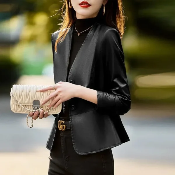 Veste en cuir cintrée à la taille, joli design - 300725/2245 – Image 5