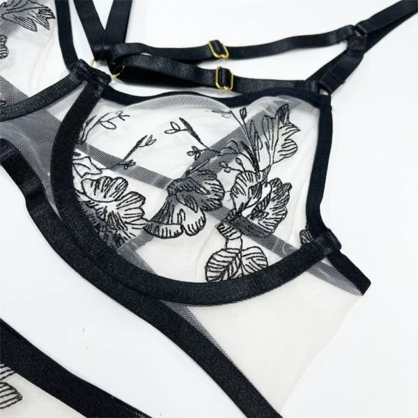 Lingerie érotique 3 pièces, broderie sensuelle, jarretelles fantaisie - 060825/2057 – Image 6